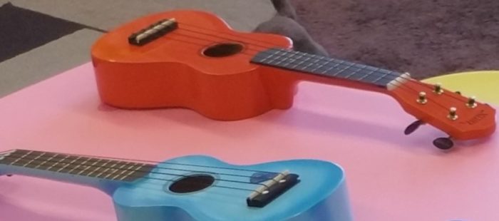 Eltern-Kind-Ukulele (ab 4 Jahren) Kind mit Begleitperson - mittwochs - fortgeschrittene Anfänger