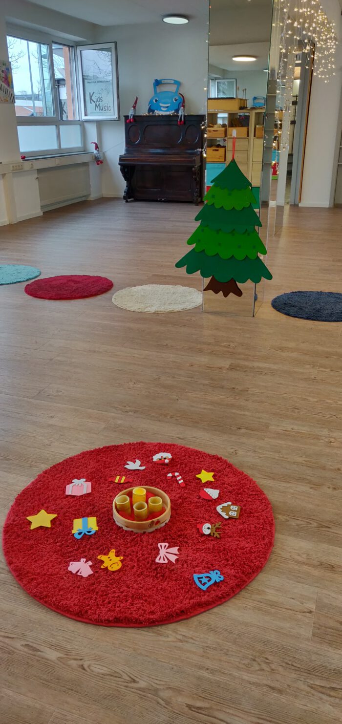 Weihnachtszauber und Glöckchen 2024 - Musikgarten 1  (12 bis 36 Monate) Kind mit Begleitperson – Bild 4